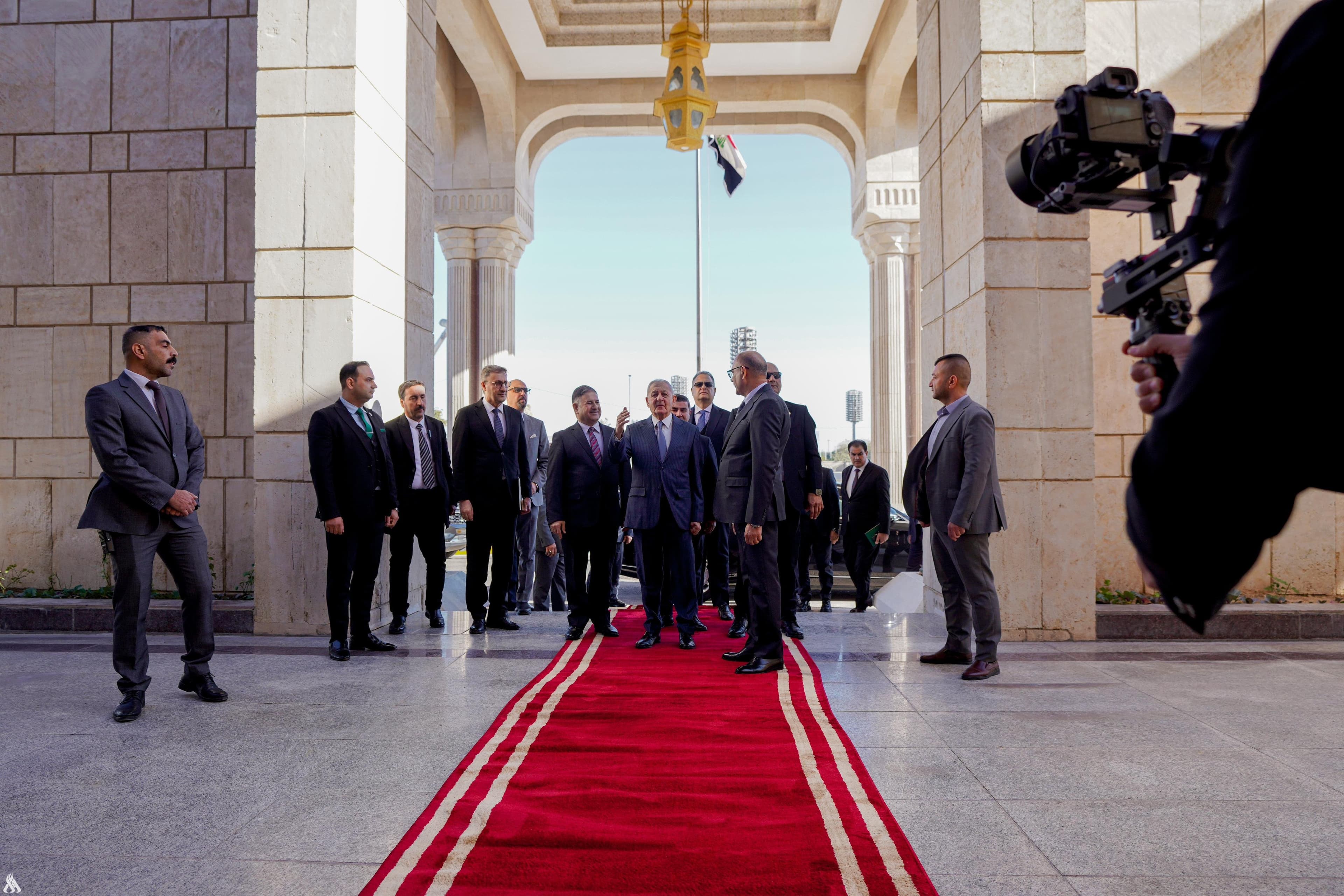 رئيس الجمهورية يؤكد على أهمية دور المحكمة الاتحادية