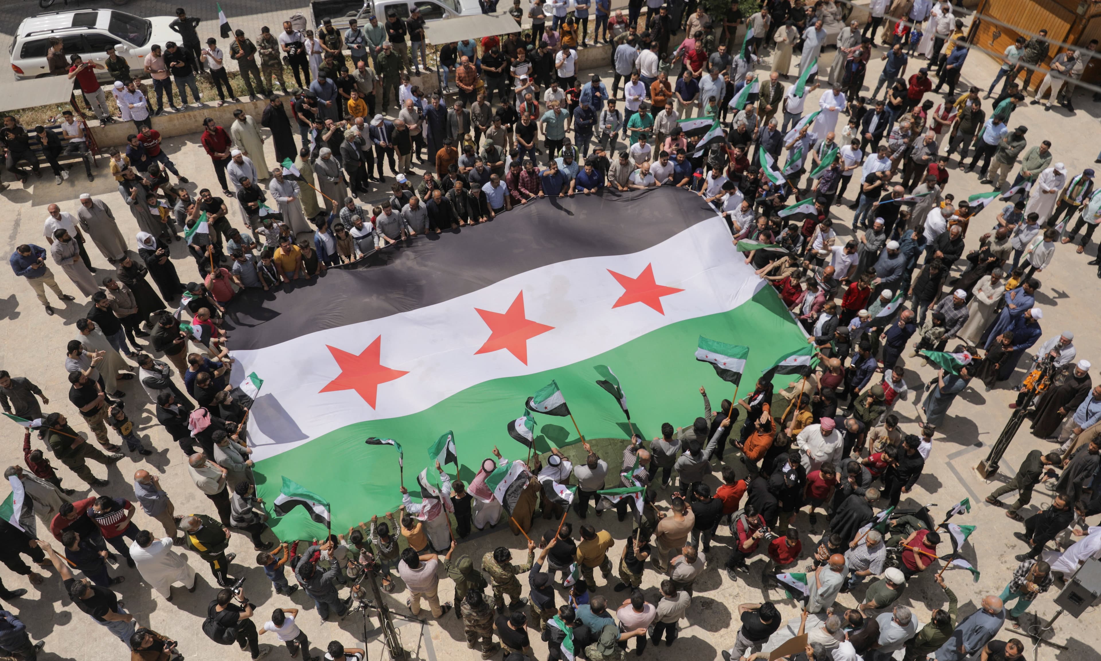 سوريا: اتفاق لحل جميع الفصائل العسكرية ودمجها تحت مظلة وزارة الدفاع