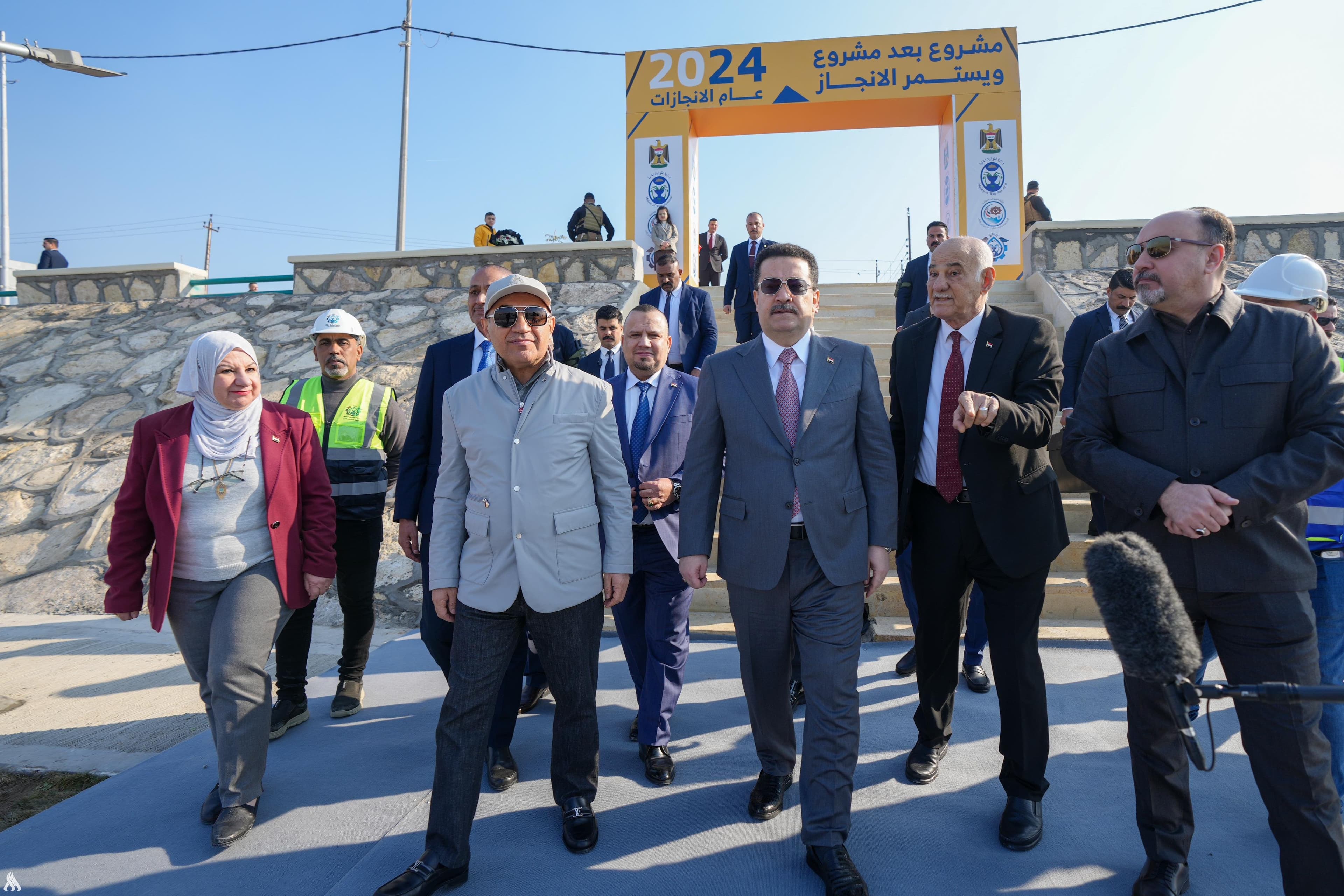 رئيس الوزراء يفتتح مشروع التكسية الحجرية لنهر دجلة