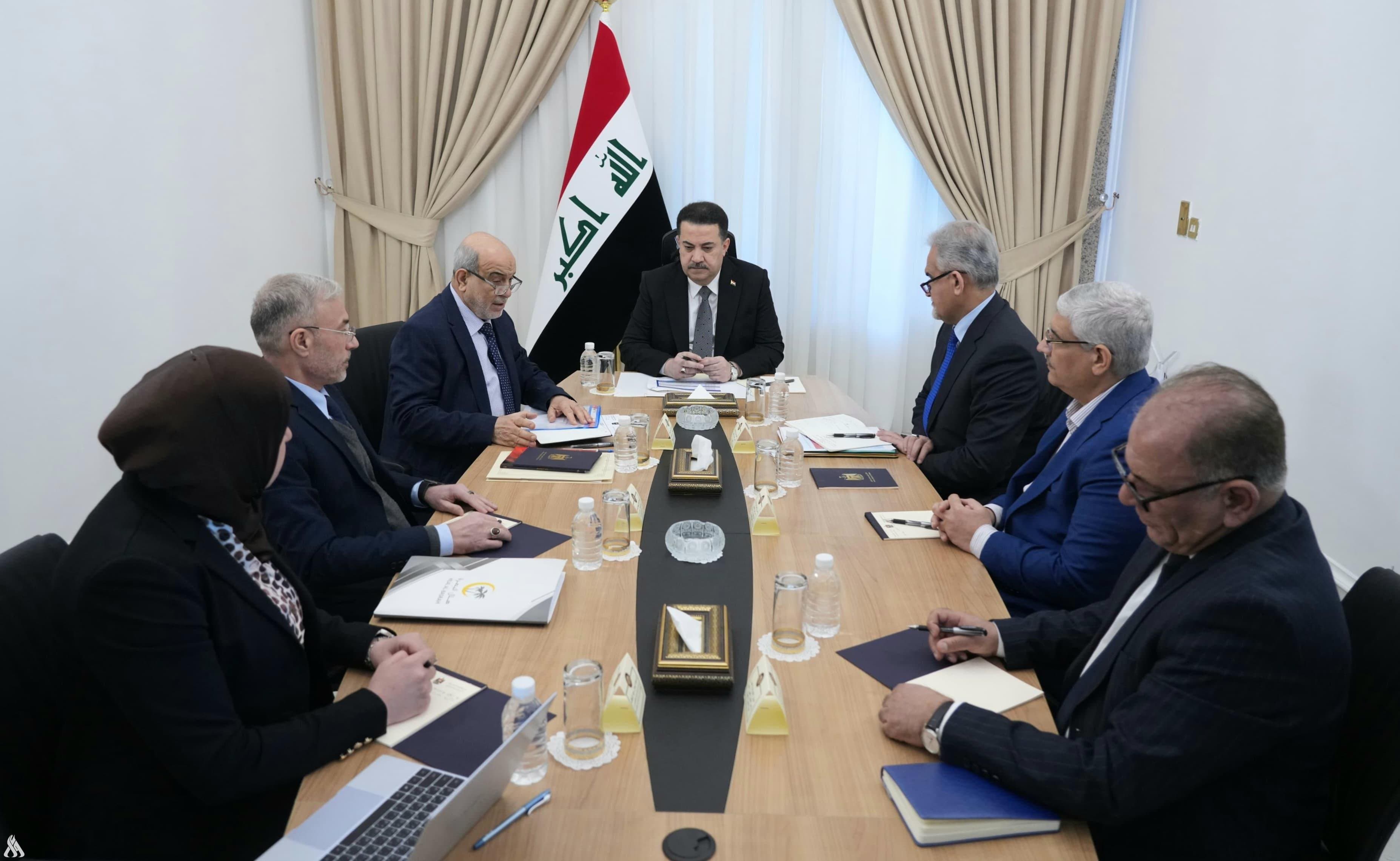 رئيس الوزراء يترأس اجتماعًا خاصًّا بمشروع جنوب البصرة المتكامل