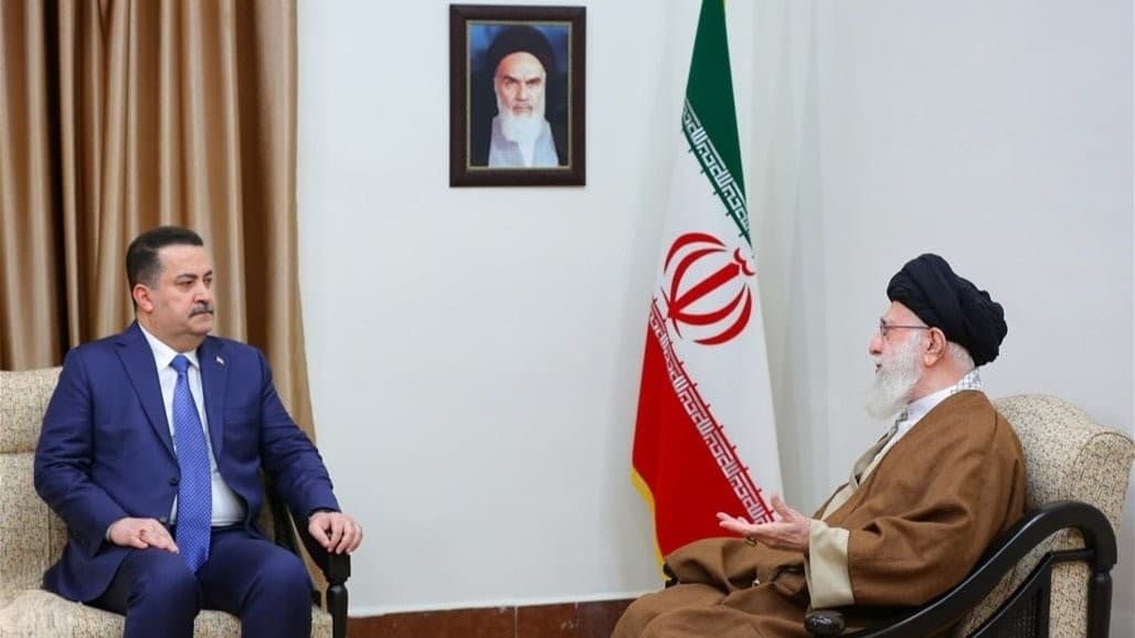 رئيس الوزراء يلتقي في طهران السيد علي الخامنئي