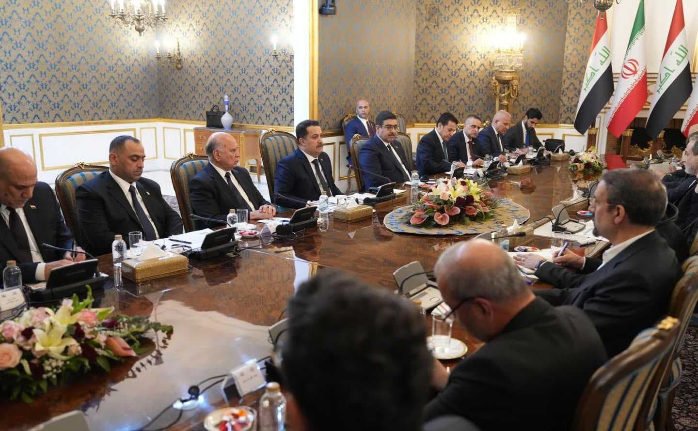 وزير الكهرباء يعلن من طهران إعادة إطلاق 625 ميغاواط من الكهرباء الإيرانية إلى العراق