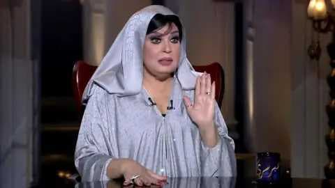 فيفي عبده تكشف عن نيتها الاعتزال