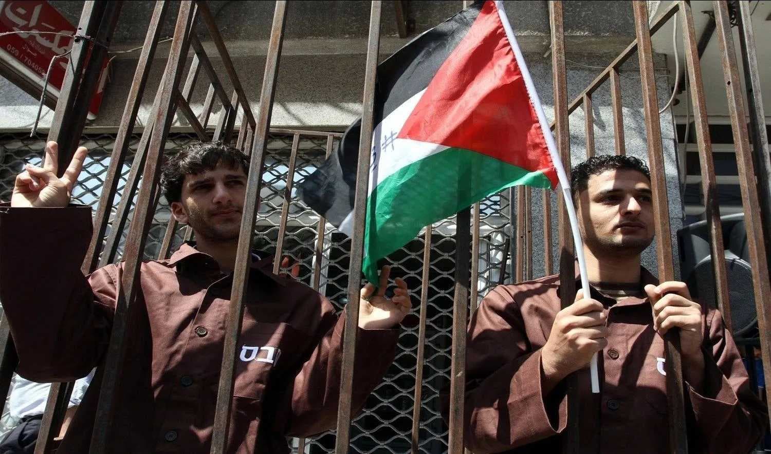 وصول الأسرى الفلسطينيين المفرج عنهم من سجن عوفر الى رام الله