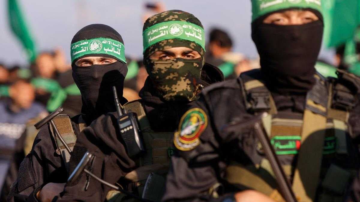 القسام تستعد لتسليم 3 أسرى صهاينة ضمن الوجبة الخامسة لصفقة تبادل الأسرى