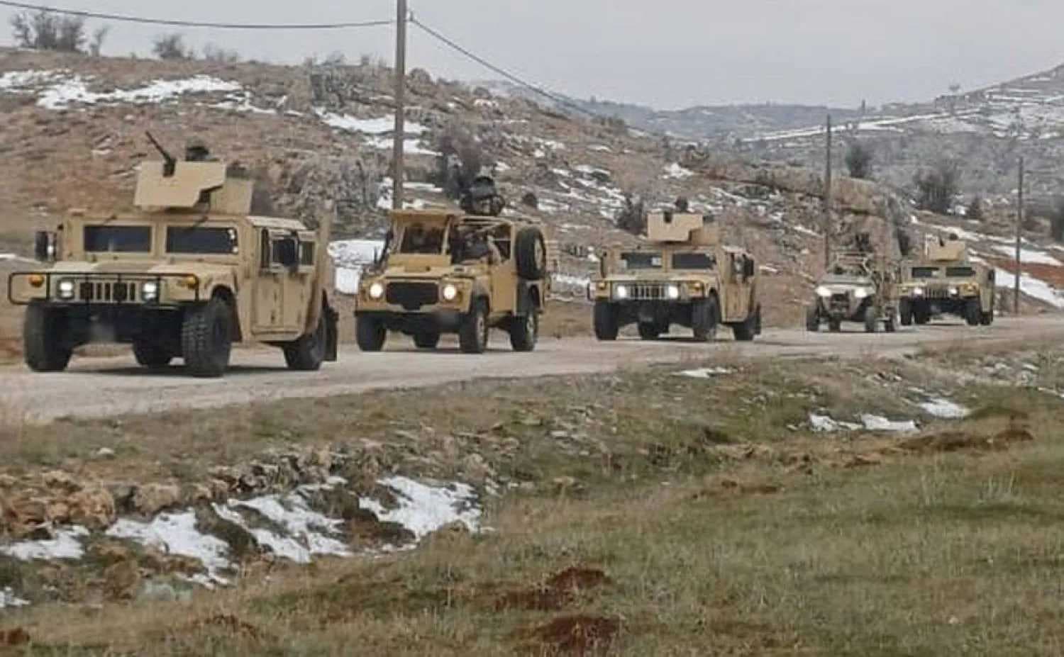 الجيش اللبناني يدفع بتعزيزات إلى منطقة مشاريع القاع على الحدود مع سوريا