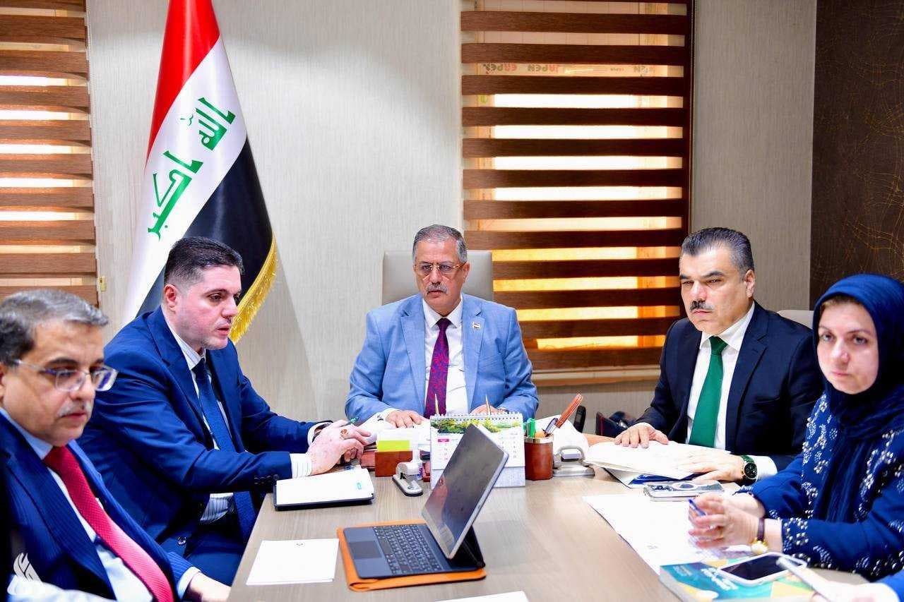 المالية تناقش آلية تنفيذ قانون التقاعد الموحد وتستعد لرفع توصيات بشأنه