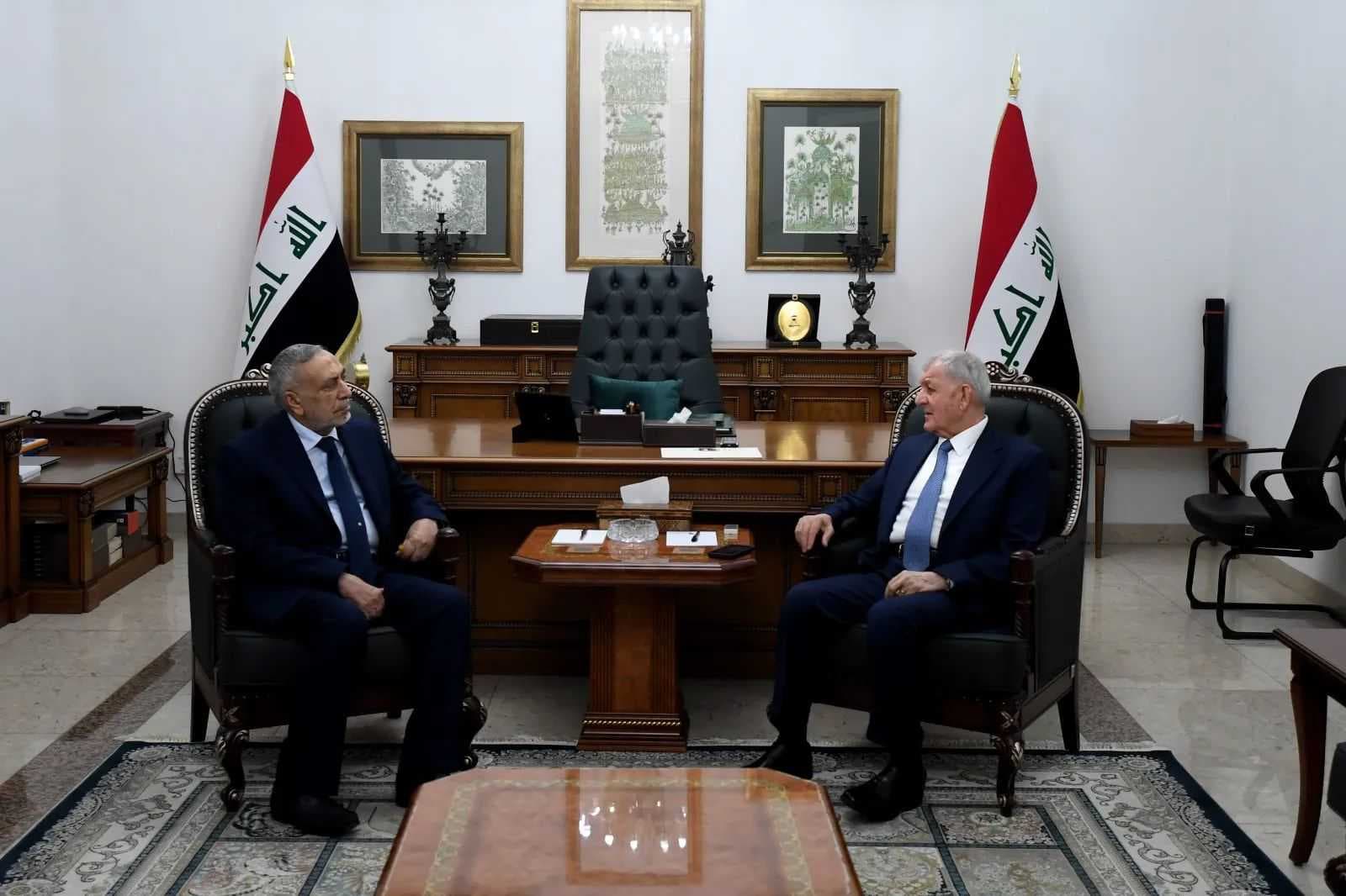 رئيس البرلمان يزور رئيس الجمهورية للتباحث بشأن مشاريع القوانين