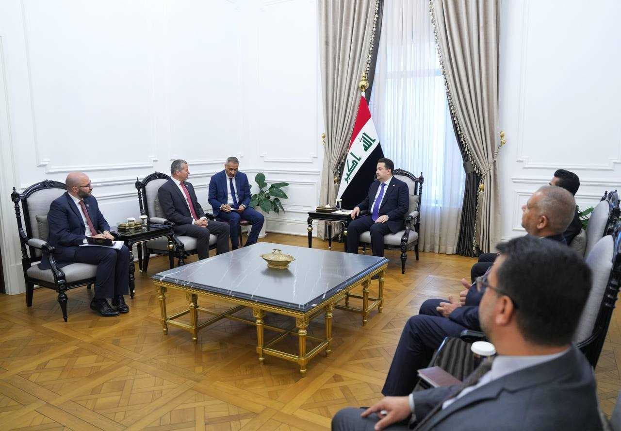 رئيس الوزراء: العراق حريص على المضي بإنجاز ميناء الفاو وإتمام طريق التنمية