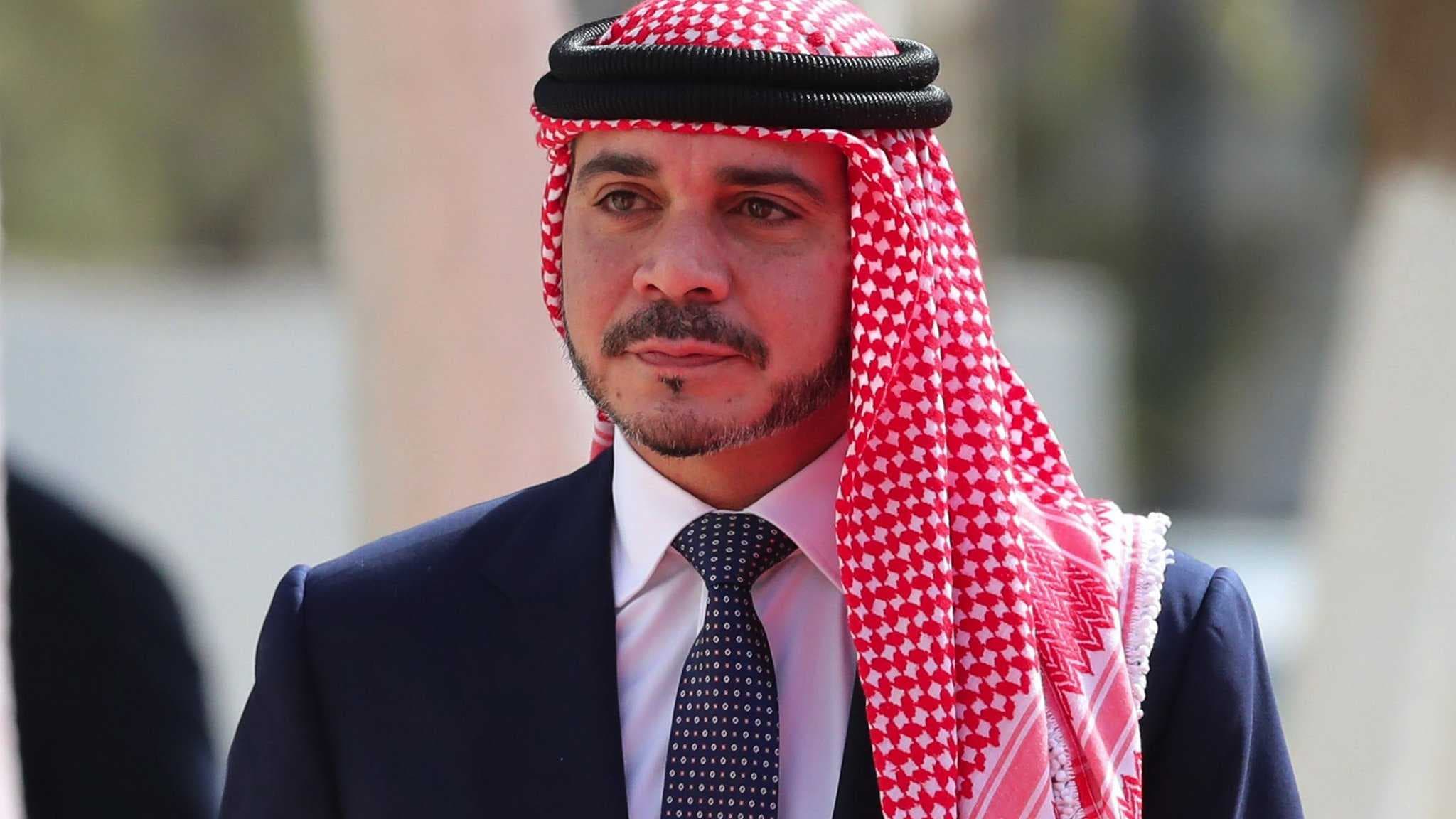 الأمير علي بن الحسين يؤدي اليمين الدستورية نائبا لملك الأردن