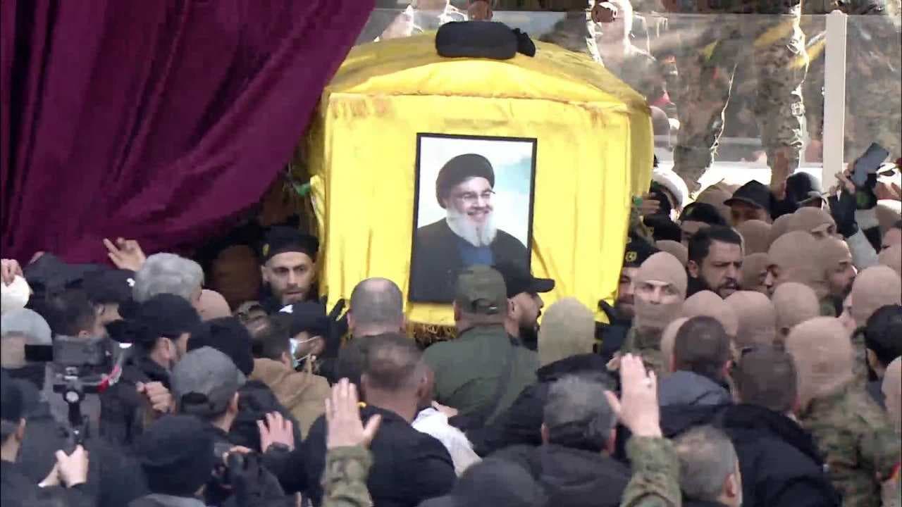 تشيع مهيب لشهداء المقاومة في بيروت