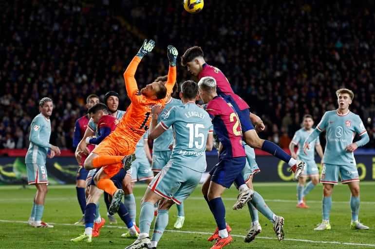 سيناريو مجنون ينهي لقاء برشلونة واتلتيكو مدريد برباعية لكل منهما