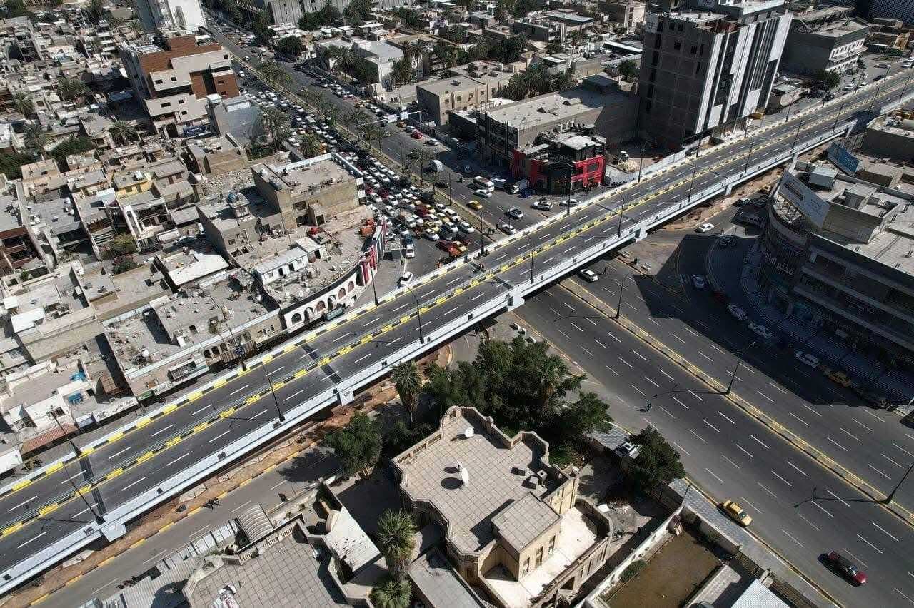 وزير الإعمار يفتتح مجسر الصرافية في العاصمة بغداد