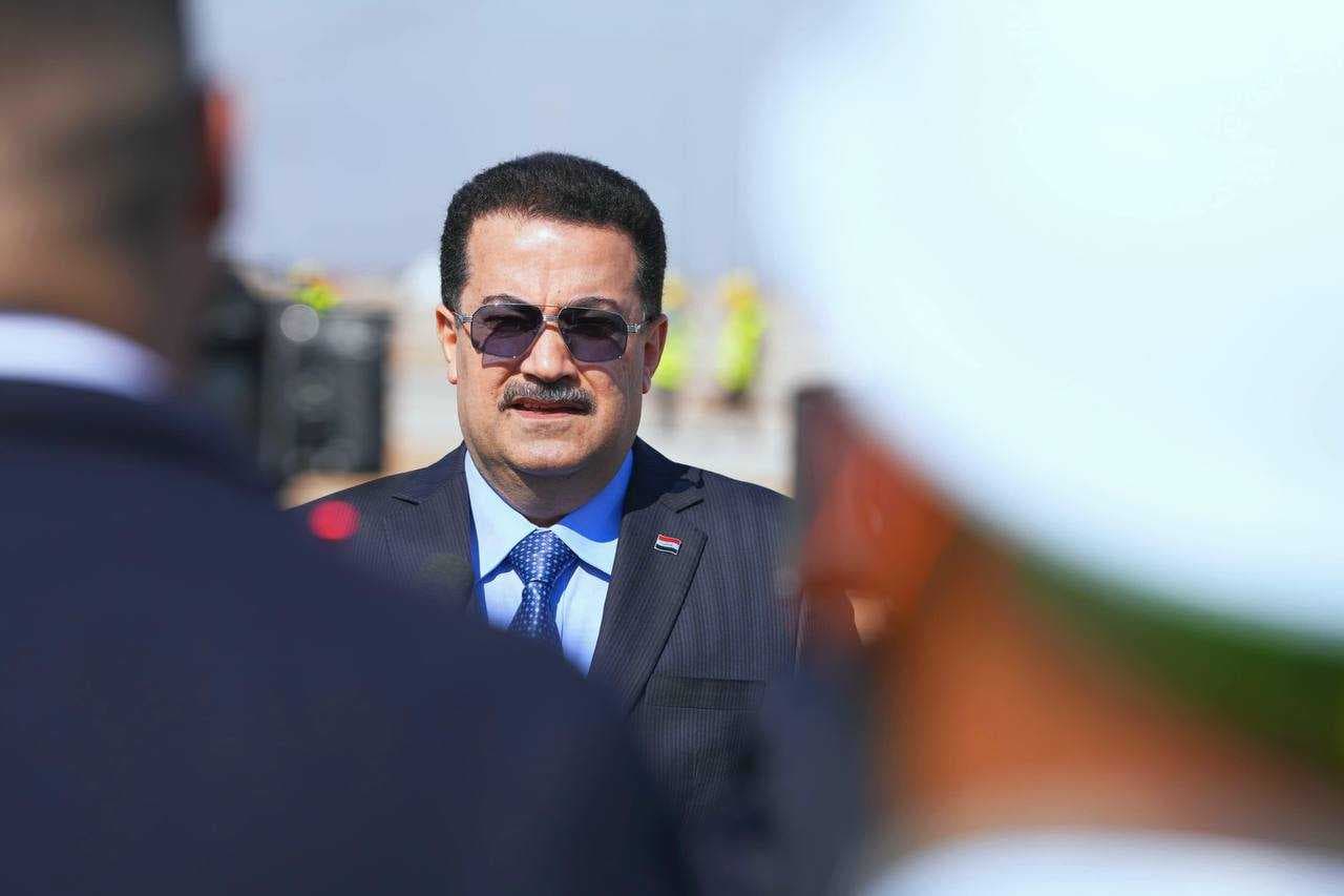رئيس الوزراء يصل إلى محافظة المثنى