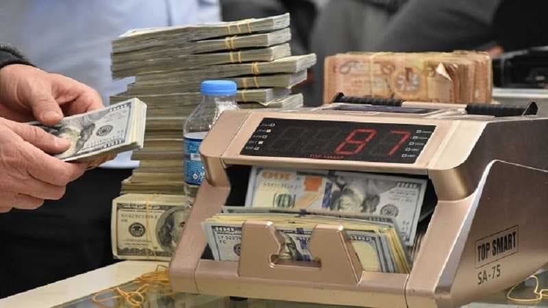 الدولار يسجل انخفاض أمام الدينار العراقي