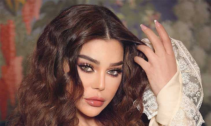 لهذا السبب منعت هيفاء وهبي من الغناء في مصر