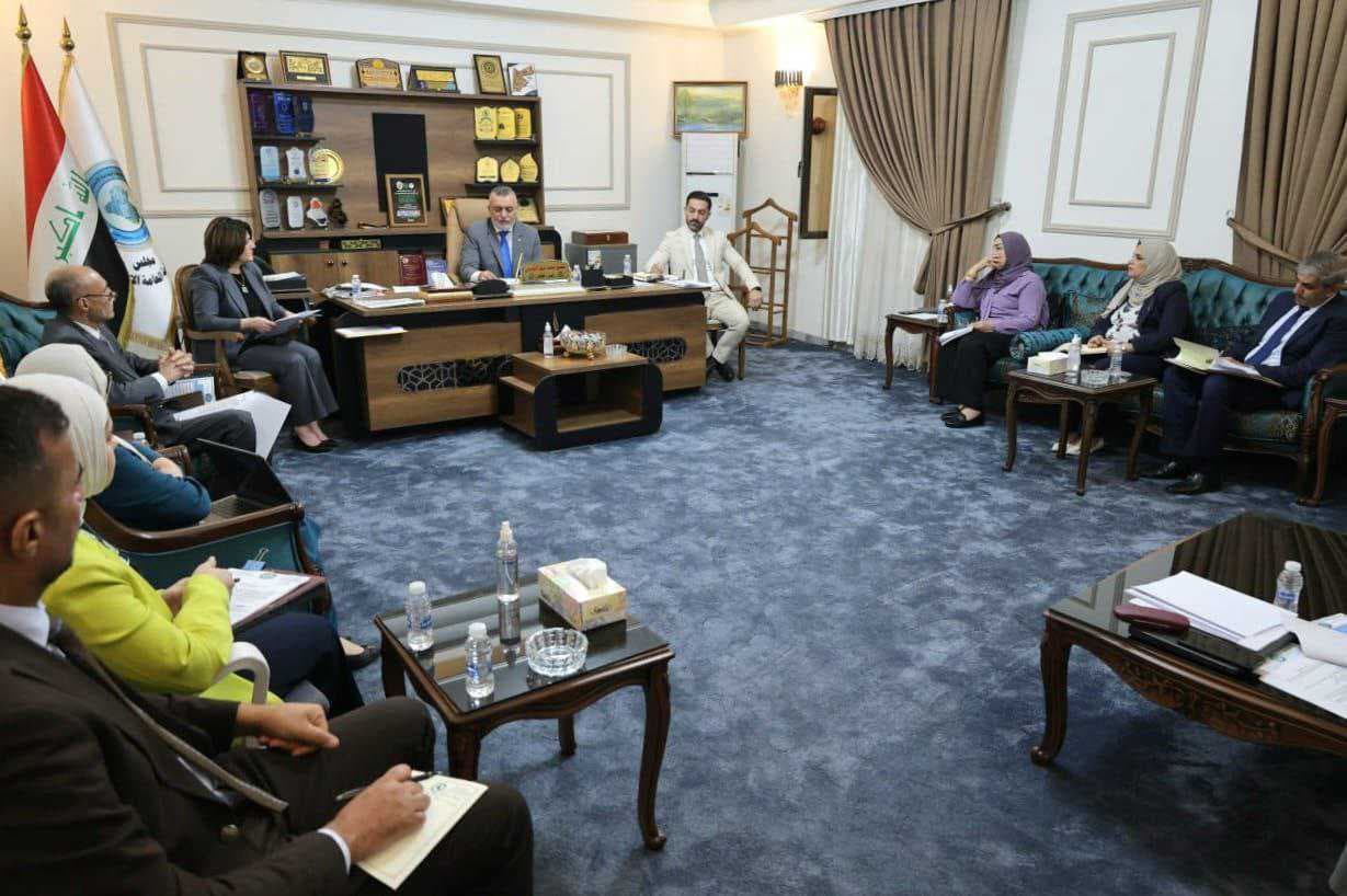 مجلس الخدمة يصادق على وجبة جديدة من التعيينات للأوائل وحملة الشهادات