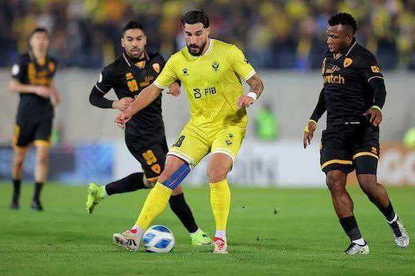 دهوك يهزم القادسية الكويتي ويتوج بلقب دوري أبطال الخليج