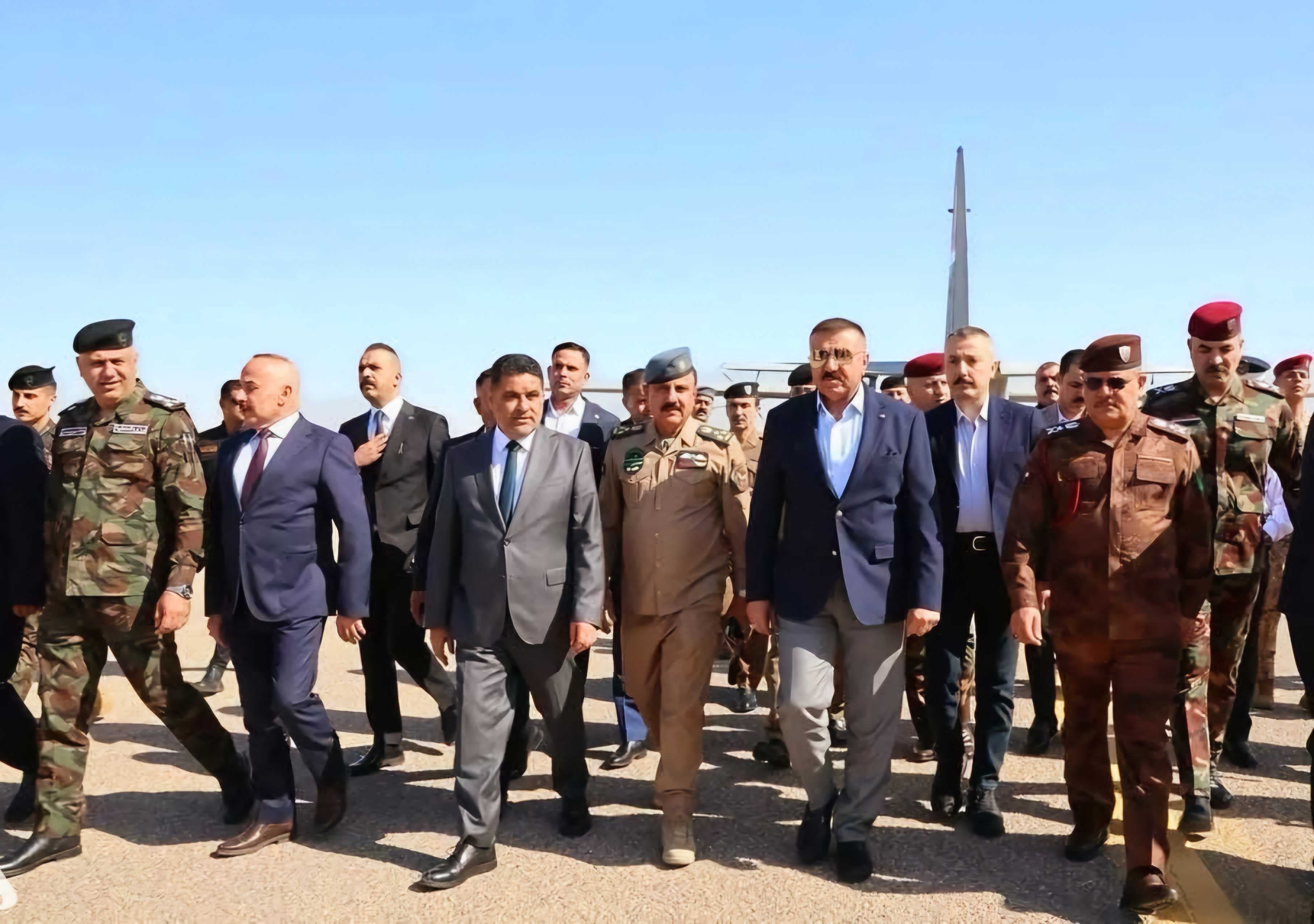 وزير الداخلية يصل إلى محافظة البصرة