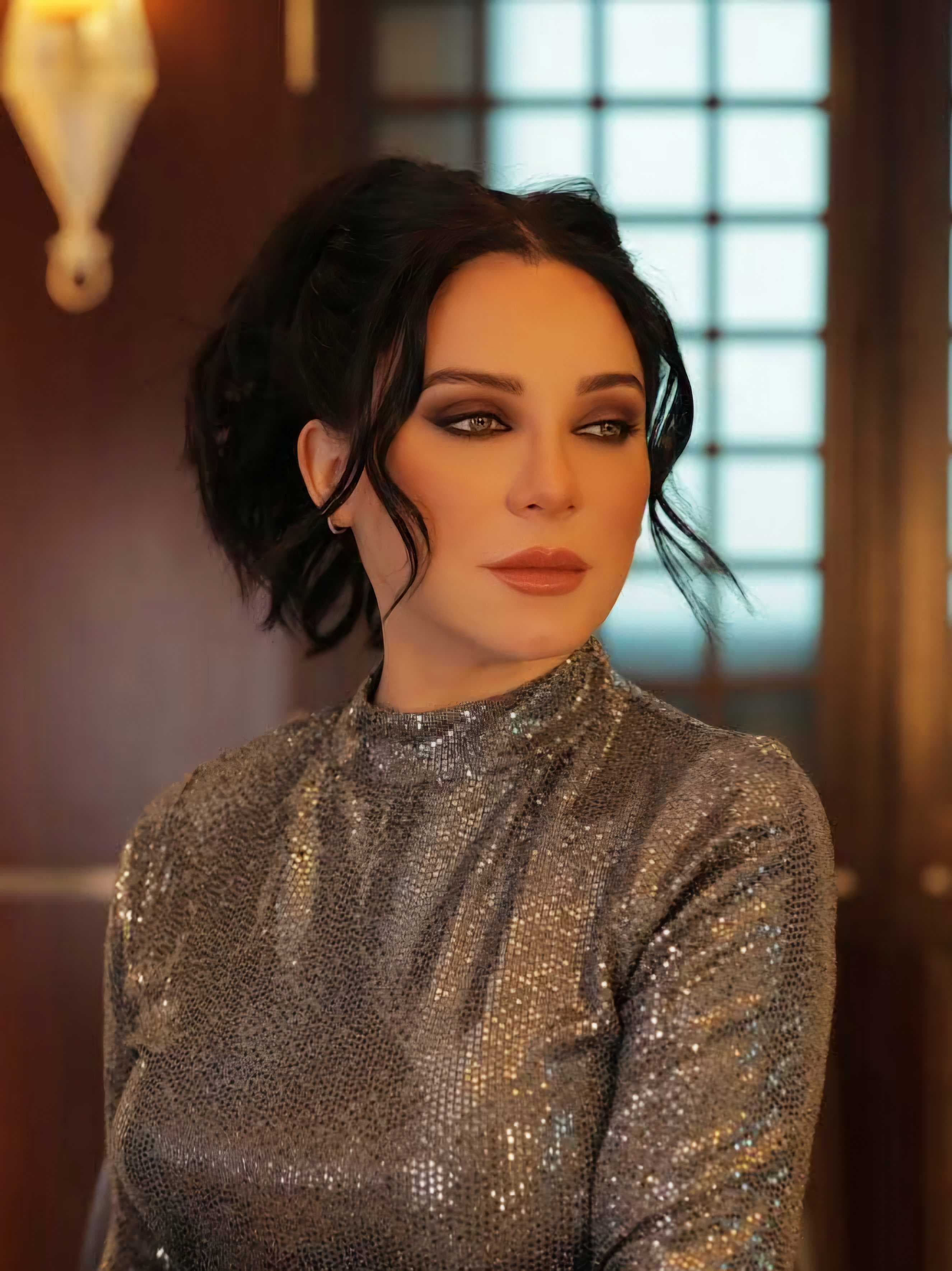 نقابة الفنانين السوريين تشطب سلاف فواخرجي بسبب مواقفها السياسية
