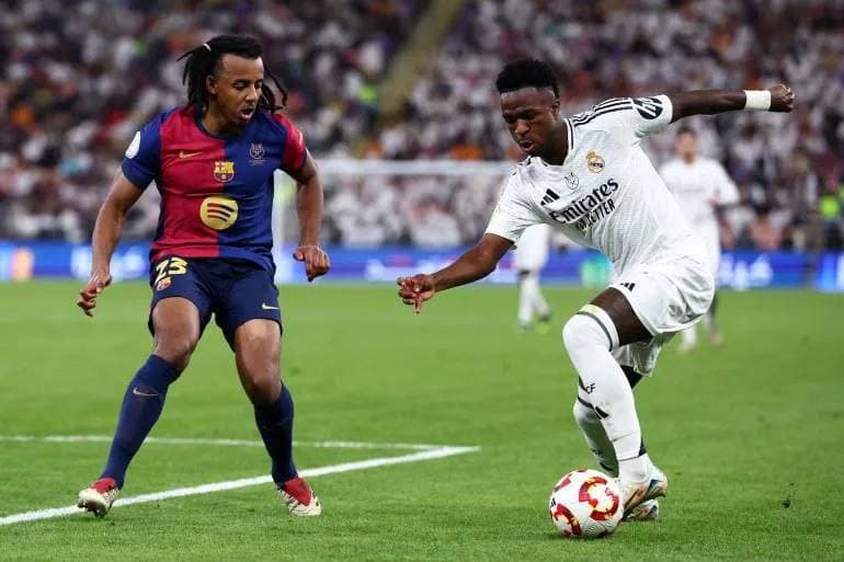 برشلونة يحسم كلاسيكو كأس الملك الاسباني لصالحه ويتوج باللقب للمرة الـ 32 في تأريخه