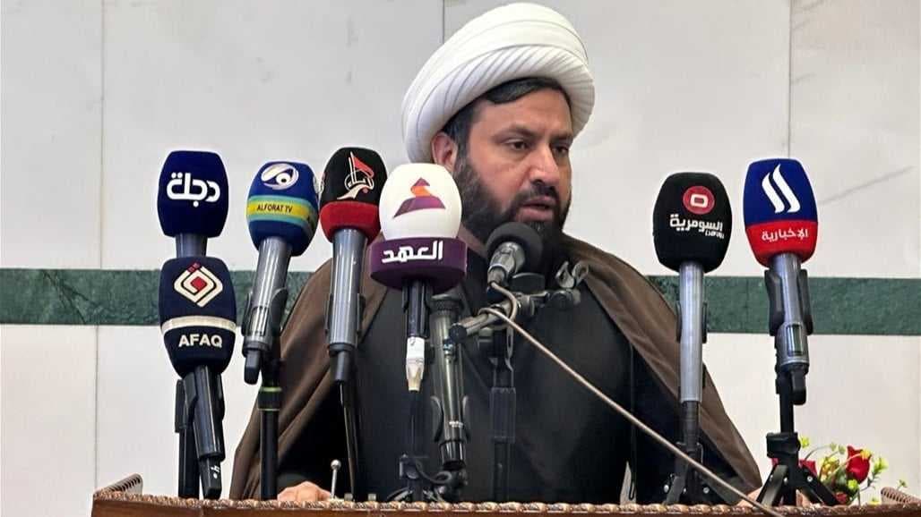 الشيخ المسعودي يدعو للابتعاد عن الهتافات السياسية وإظهار الصور أثناء الطواف