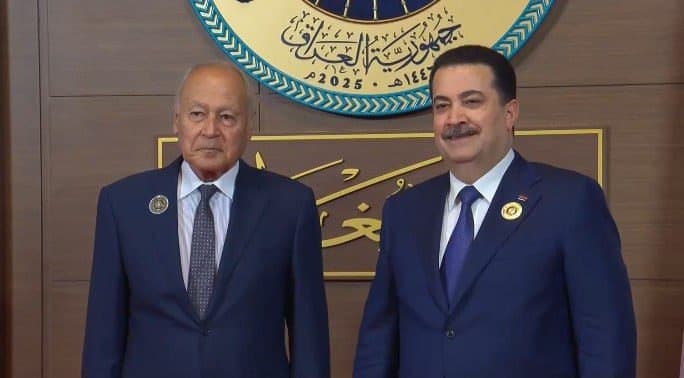 أمين عام جامعة الدول العربية أحمد ابو الغيط يصل الى مقر انعقاد القمة