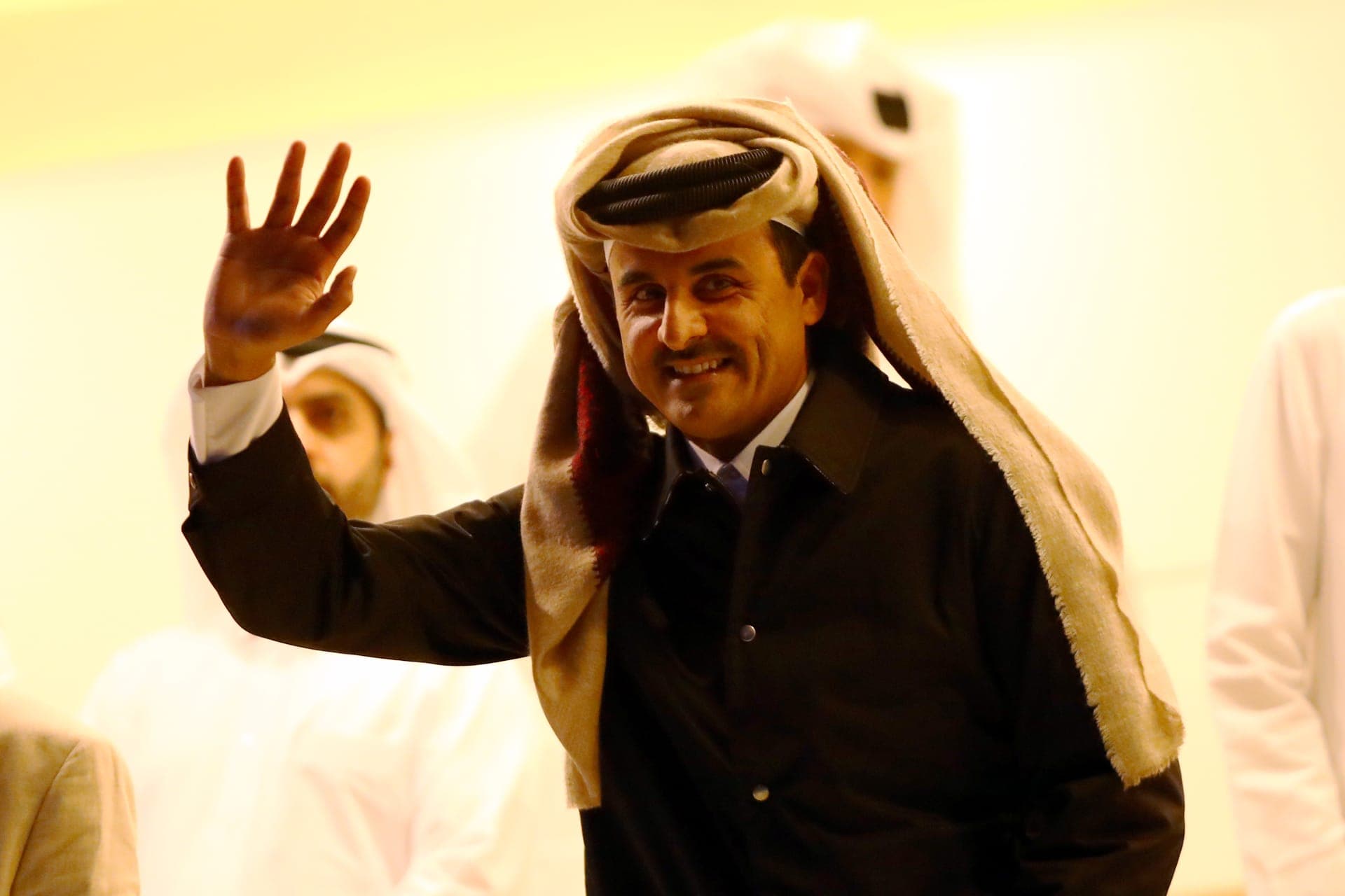 امير قطر تميم بن حمد يغادر قمة بغداد قبل ان يلقي كلمته
