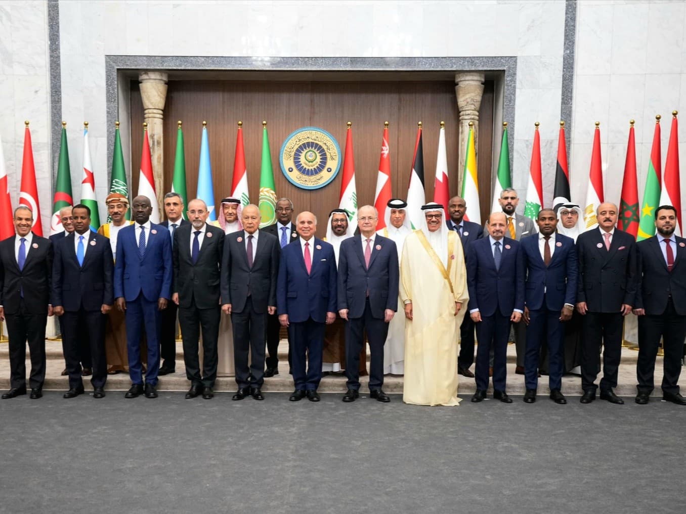 البيان الختامي للقمة العربية في بغداد: ندعو لإيجاد حل سياسي لإيقاف الصراع في السودان