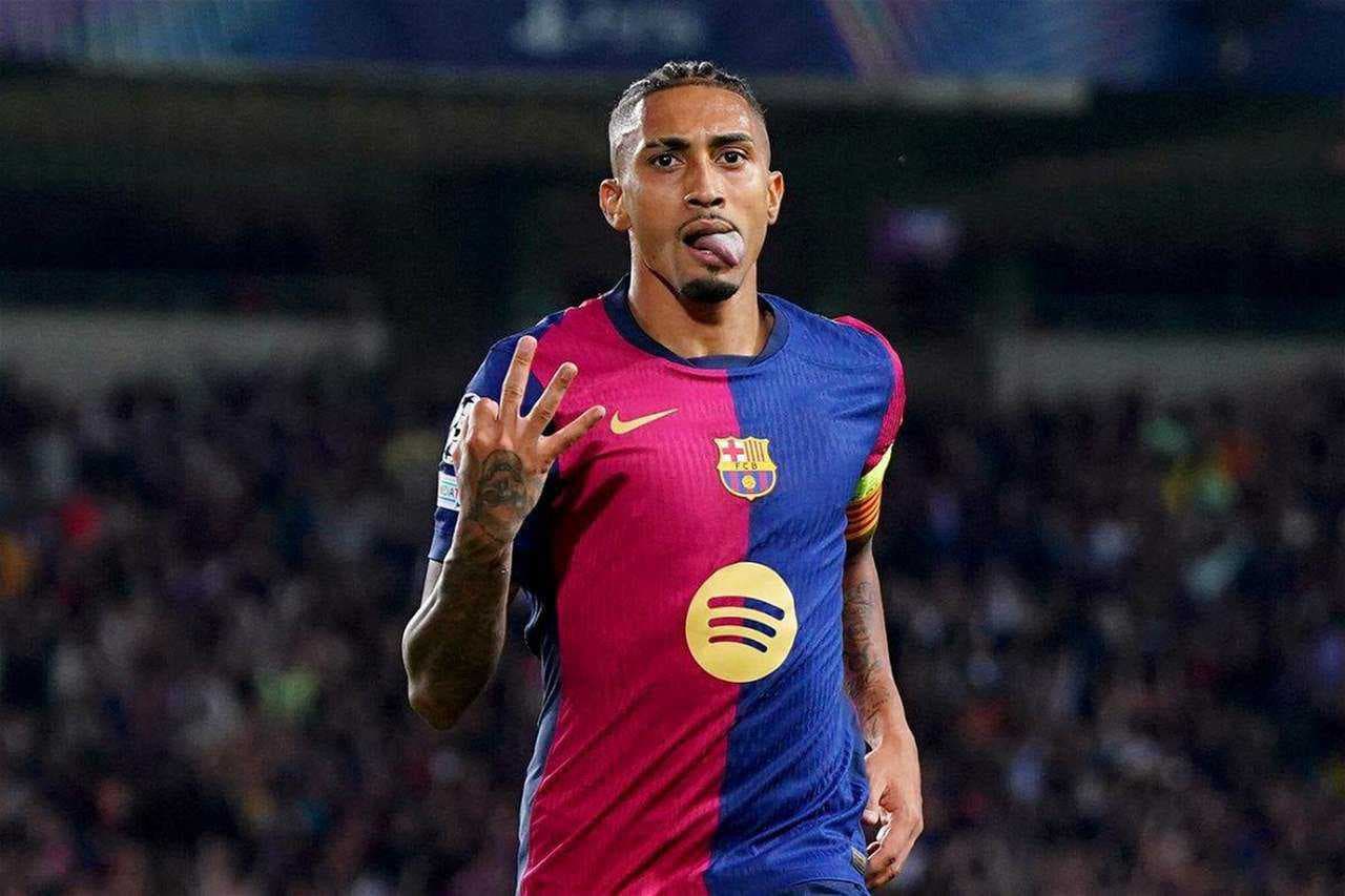 ‎رافينيا يوقع على عقد طويل الأمد مع برشلونة