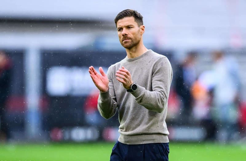 ريال مدريد يعلن رسمياً تعاقده مع تشابي ألونسو