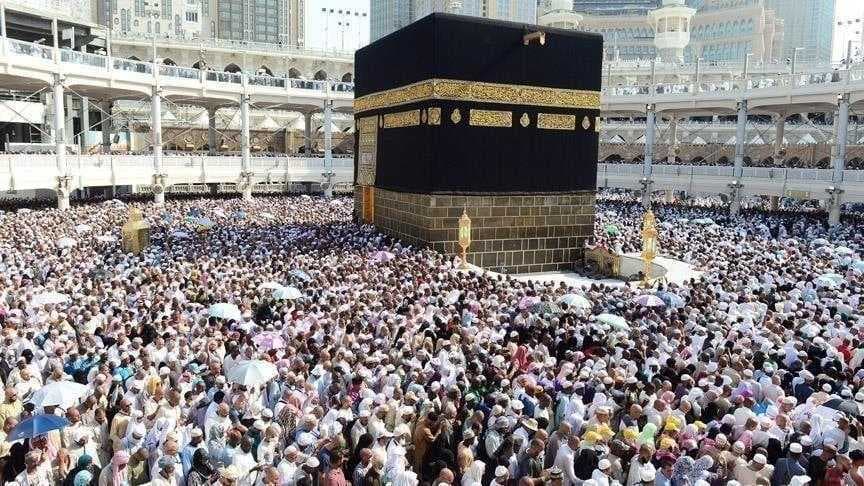 وزير الإعلام السعودي يكشف عن عدد الحجاج الوافدين إلى مكة المكرمة