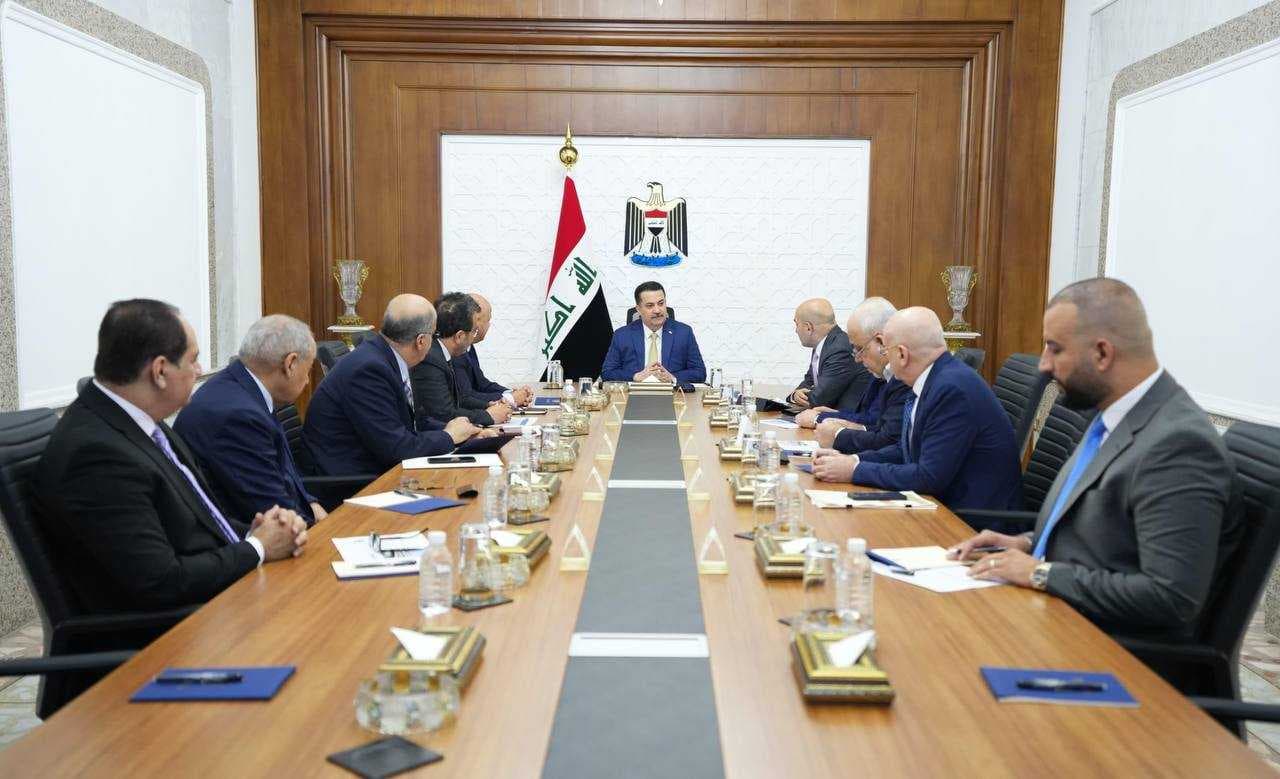 رئيس الوزراء يترأس اجتماعاً لمتابعة مشروع تطوير مطار بغداد الدولي