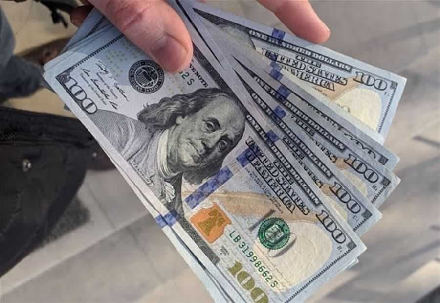 انخفاض أسعار صرف الدولار في بغداد وأربيل