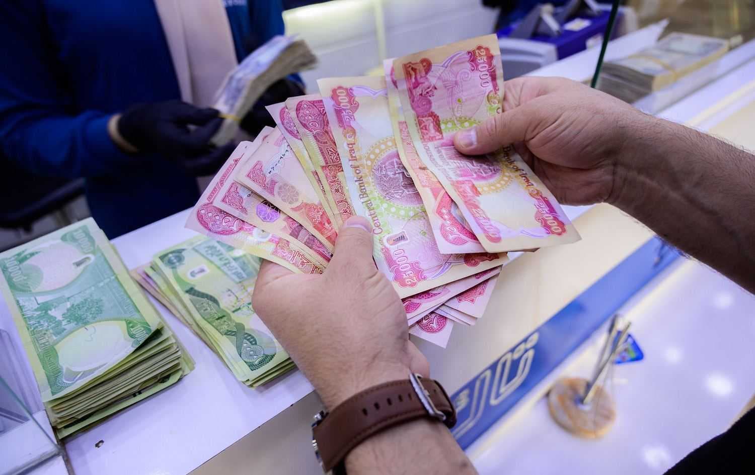 استكمال إجراءات صرف مكافأة نهاية الخدمة للمحالين على التقاعد لشهر حزيران