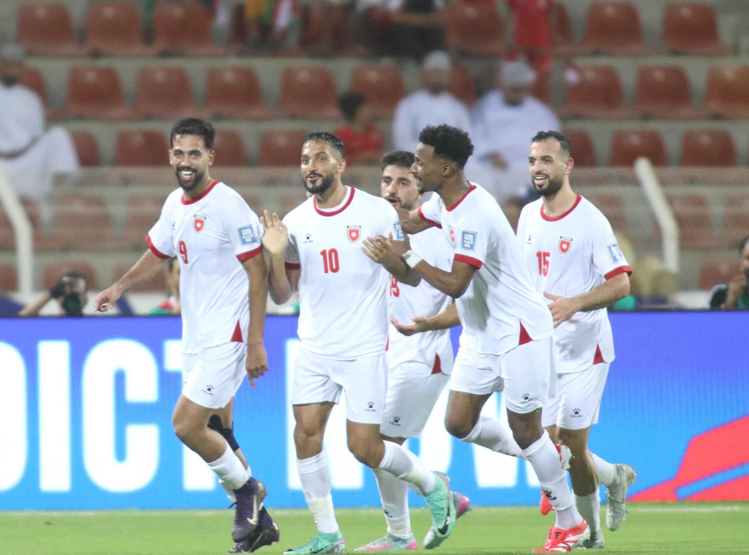 نهاية المباراة.. المنتخب الأردني يحقق الفوز على عُمان بثلاثية نظيفة ويقترب من التأهل