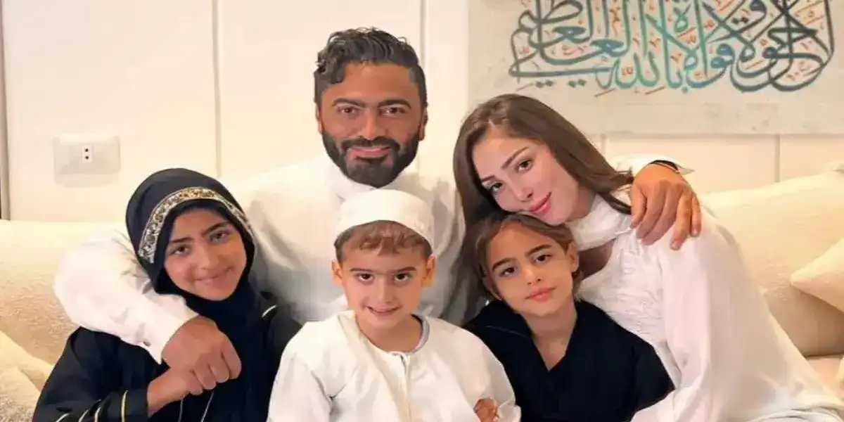 آدم تامر حسني يدخل العناية المركزة للمرة الثانية