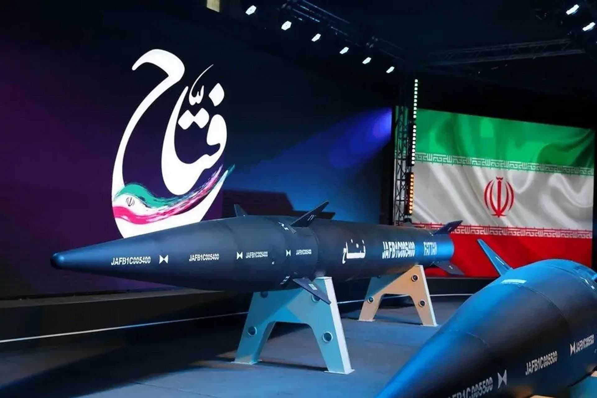 الحرس الثوري الإيراني: صواريخ فتاح قوية واخترقت الدرع الصاروخي وهزت مخابئ الصهاينة