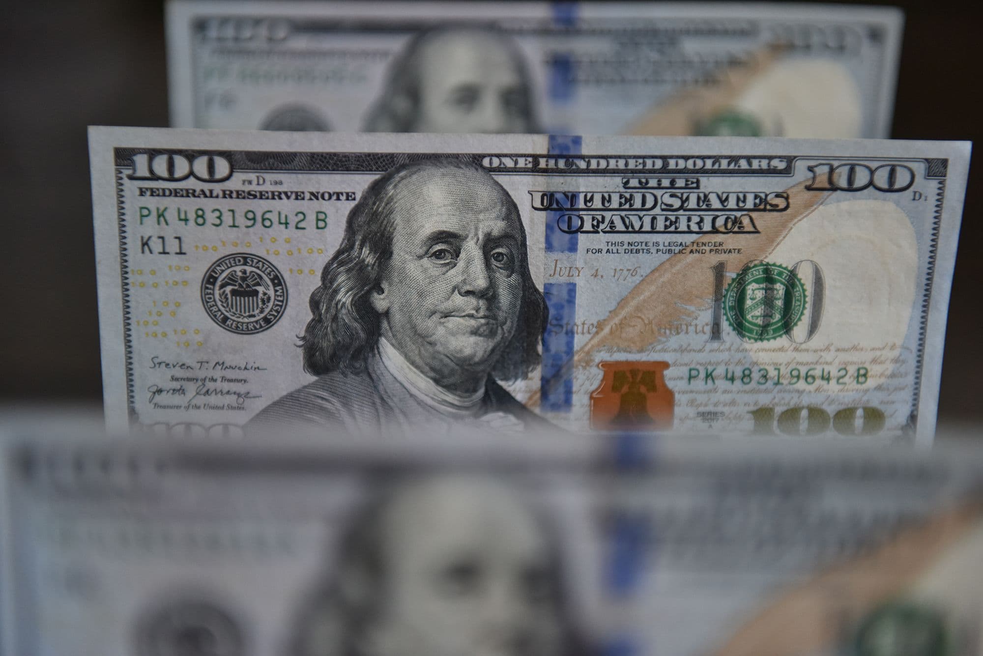 ارتفاع أسعار صرف الدولار في العراق اليوم