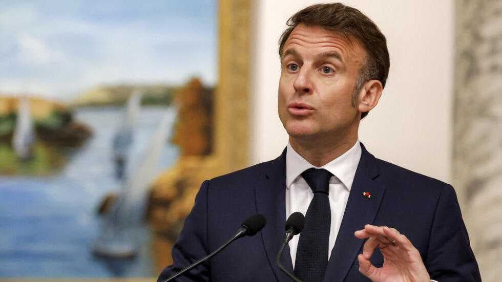الرئيس الفرنسي لنظيره الإيراني: على إيران تقديم ضمانات بأن برنامجها النووي سلمي