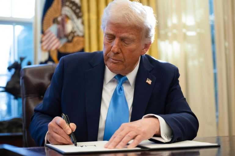 ترمب يفرض رسوماً جمركية على العراق والجزائر وليبيا