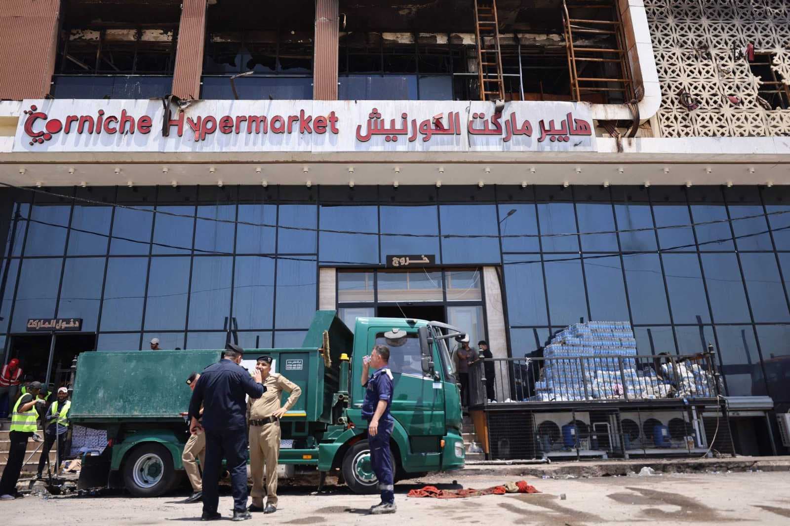 رئيس اللجنة التحقيقية بحادثة حريق الكوت: الإيعاز للمحافظين بنصب منظومات الإطفاء قرب المرافق العامة والتجارية