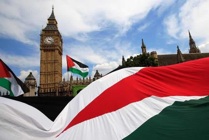 بريطانيا تبدي استعدادا للاعتراف بدولة فلسطينية في سبتمبر