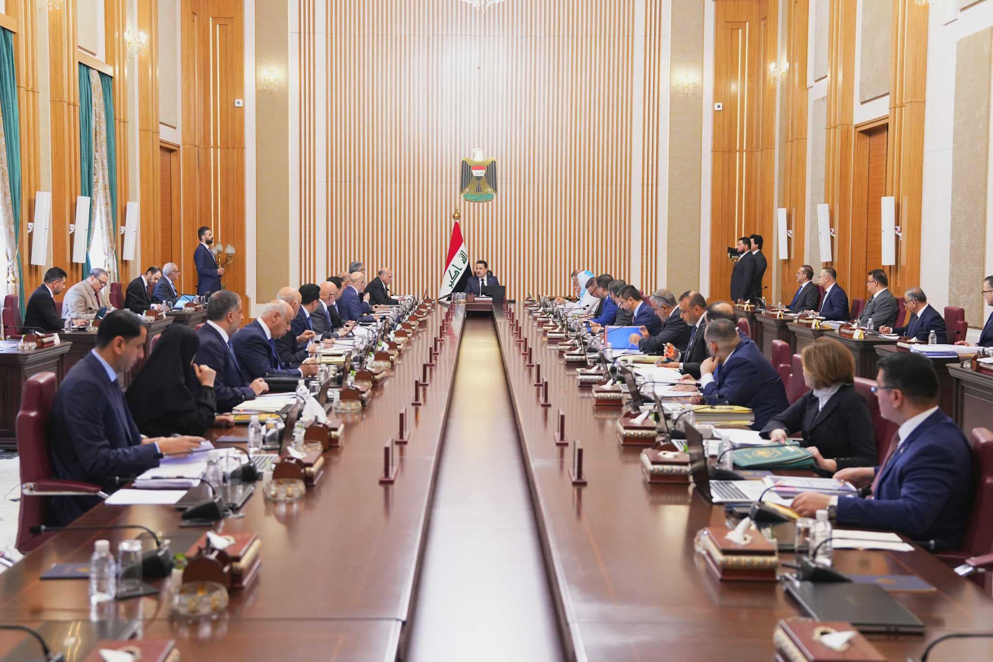 مجلس الوزراء يقرر تزويد الدفاع المدني بـ316 عجلة تخصصية عبر التعاقد المباشر