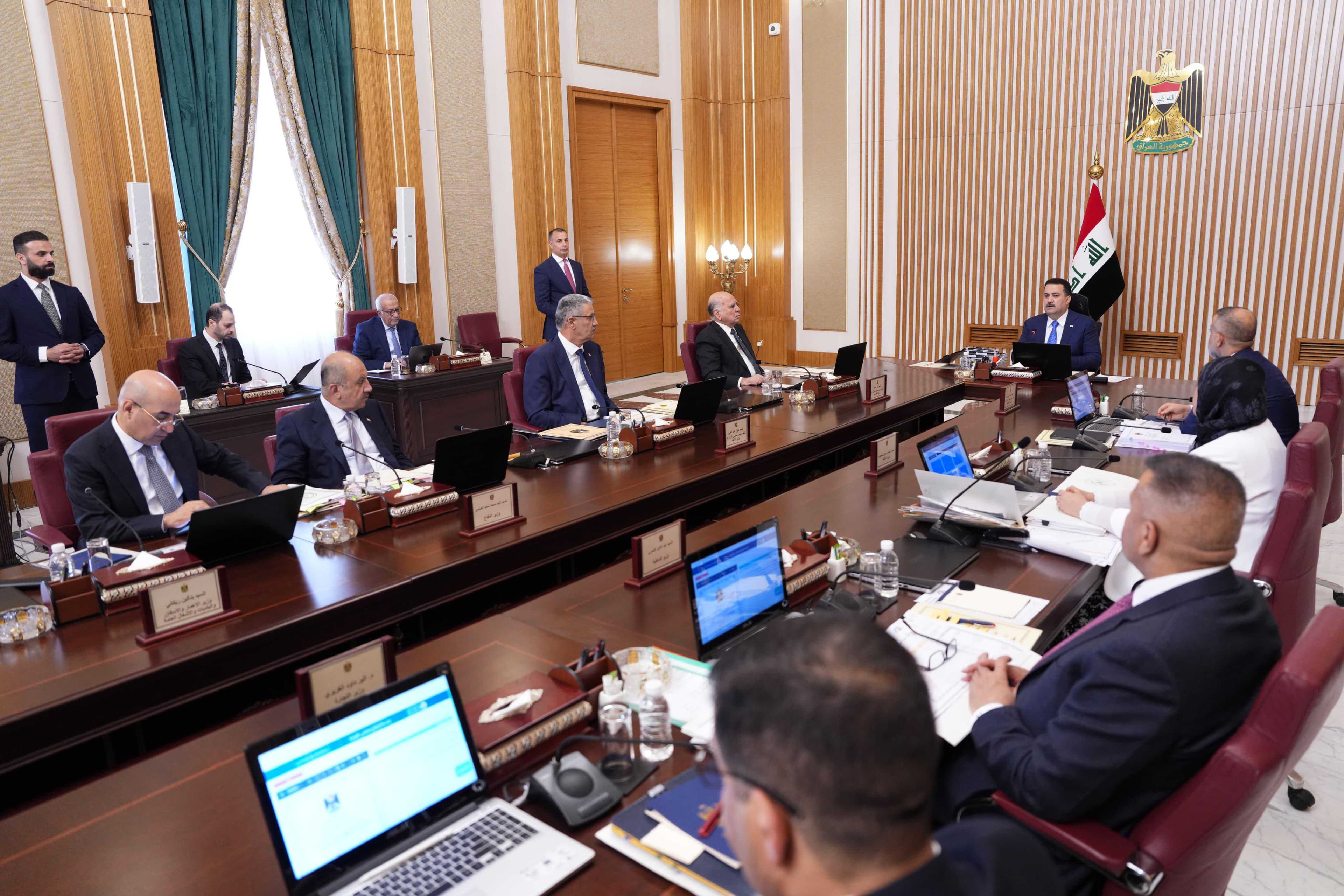 بالإنفوغراف.. التوصيات التي رفعت عن الحوادث المرورية خلال جلسة مجلس الوزراء