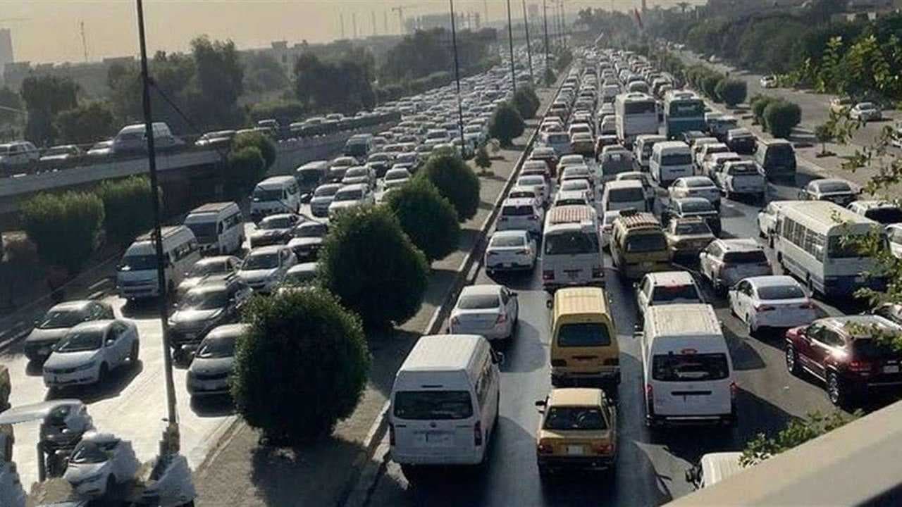 زحام مروري خانق يربك شوارع بغداد مع عطلة نهاية الأسبوع