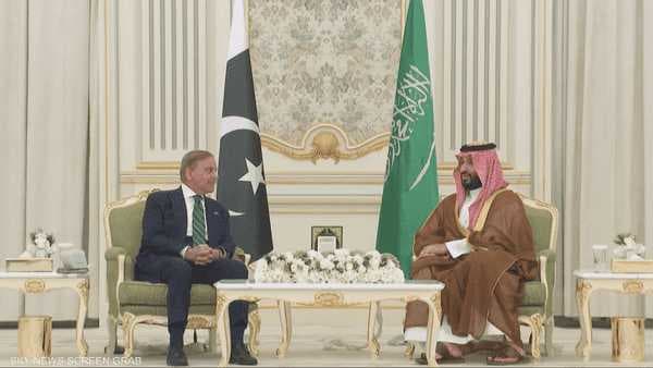 اتفاق دفاعي بين السعودية وباكستان يفتح الباب لتعاون نووي