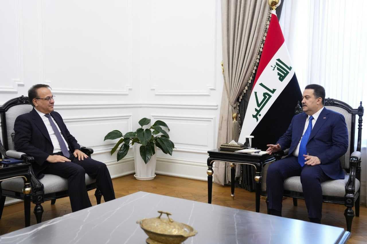 رئيس الوزراء يؤكد للسفير اللبناني دعم بغداد الكامل لبيروت