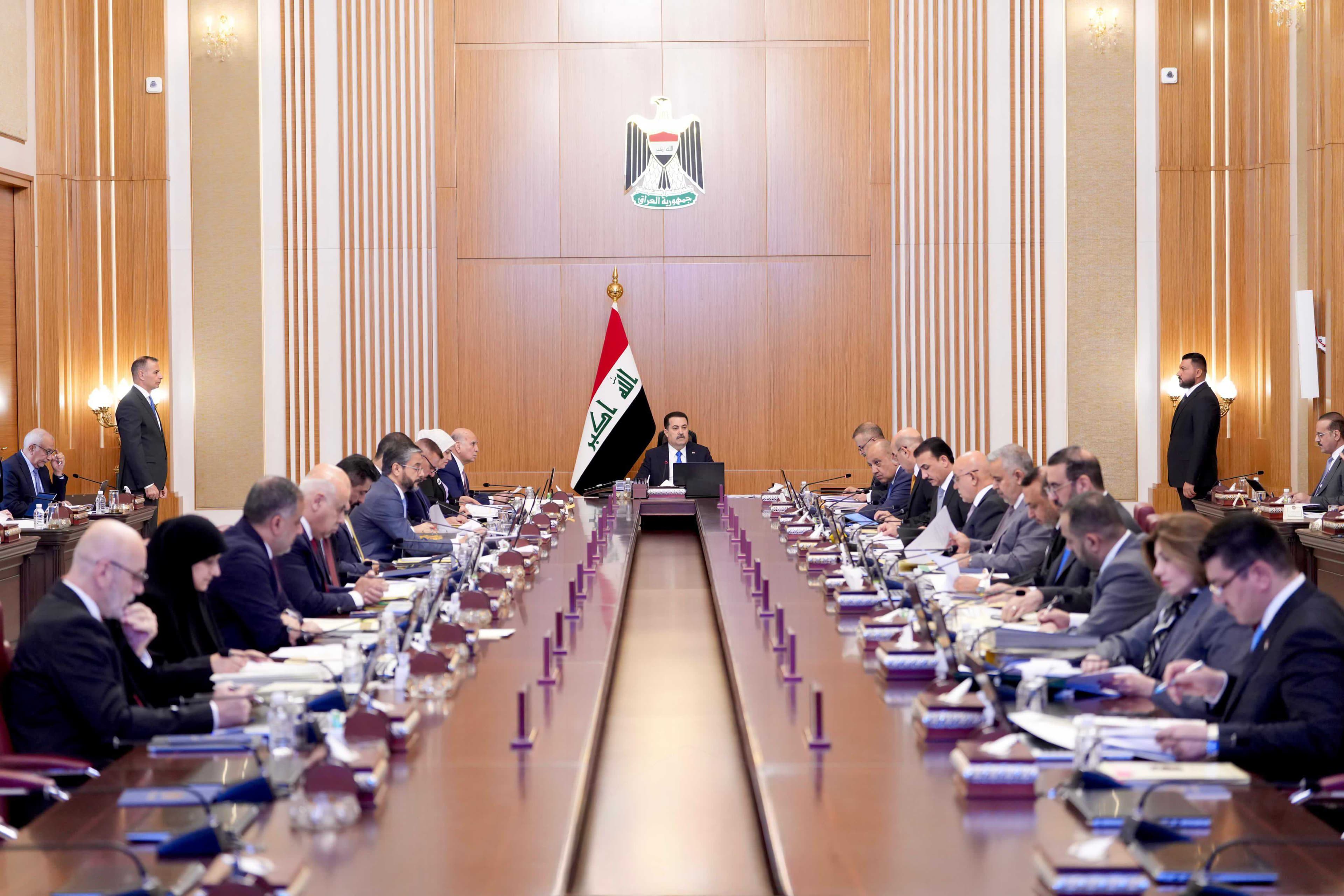 مجلس الوزراء يقر تخصيص قطع أراضٍ لإنشاء محطات توليد الطاقة الشمسية في بغداد وبابل