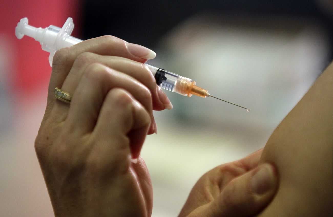 الصحة تعلن بدء حملة تلقيح المواطنين بلقاح الإنفلونزا الموسمية